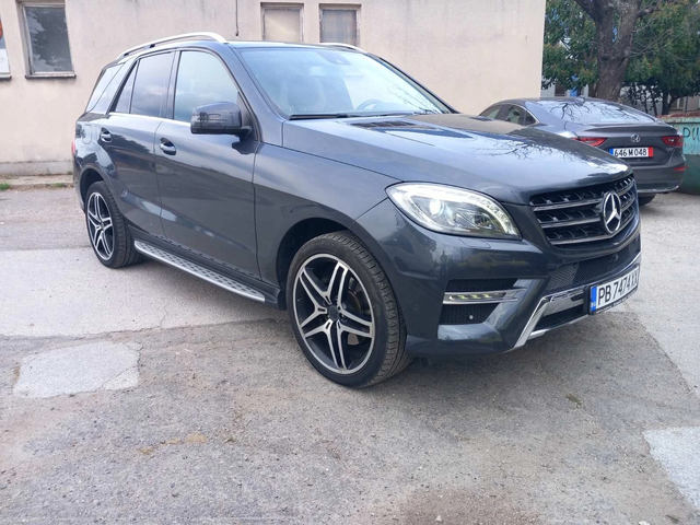 Mercedes-Benz ML 350 -PREMIUM-AMG PACKET - автомобили, коли, обяви за нови и употребявани 1