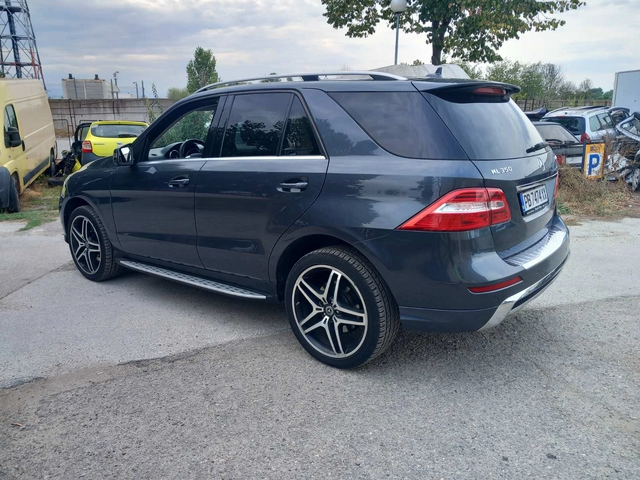 Mercedes-Benz ML 350 -PREMIUM-AMG PACKET - автомобили, коли, обяви за нови и употребявани 2