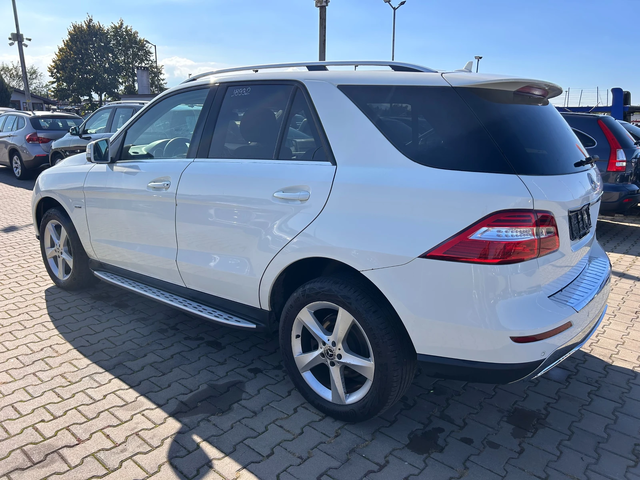 Mercedes-Benz ML 350 CDI BLUETEC 4MATIC AVTOMAT/NAVI/KOJA EURO 5 - автомобили, коли, обяви за нови и употребявани 7