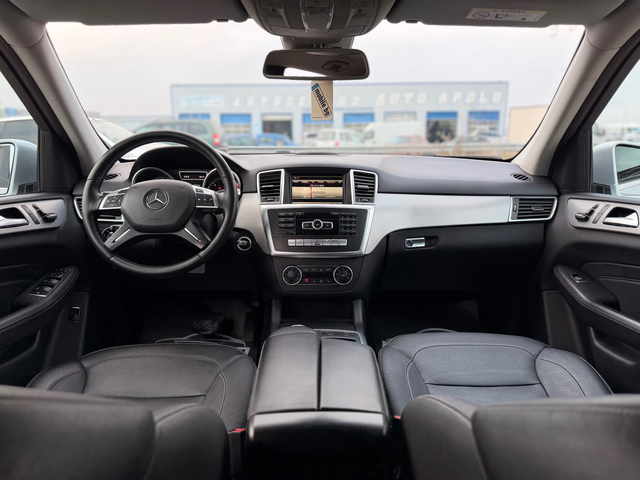 Mercedes-Benz ML 350 BlueTEC= 4Matic= AMG= Airmatic= Камера= - автомобили, коли, обяви за нови и употребявани 9