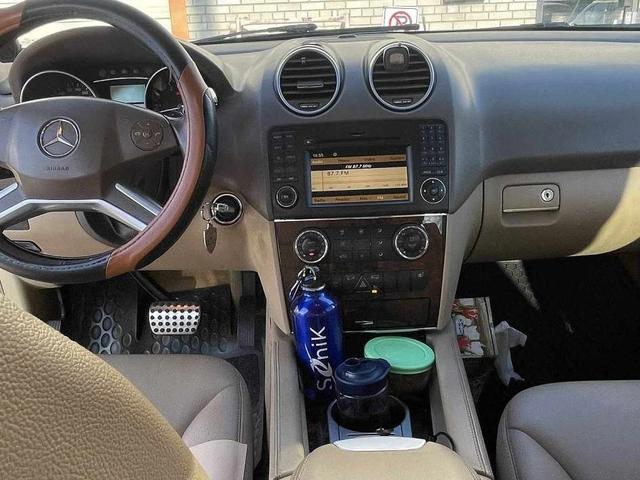 Mercedes-Benz ML 350 * CARFAX * ЦЕНА ДО БГ - автомобили, коли, обяви за нови и употребявани 7