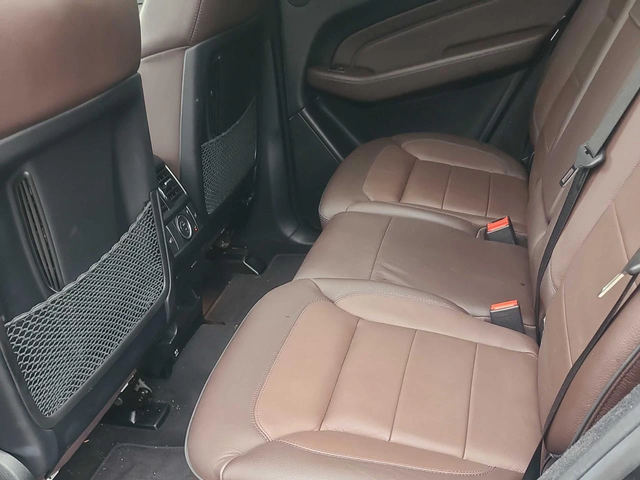 Mercedes-Benz ML 350 d* AMG-pack* 20"* Въздух* Обдух* Harman* 360* - автомобили, коли, обяви за нови и употребявани 13