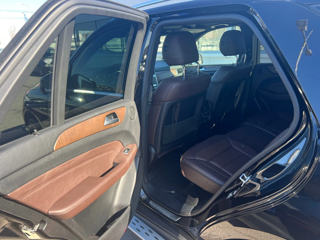 Mercedes-Benz ML 350 AMG - автомобили, коли, обяви за нови и употребявани 10