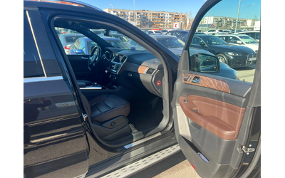 Mercedes-Benz ML 350 AMG - автомобили, коли, обяви за нови и употребявани 8