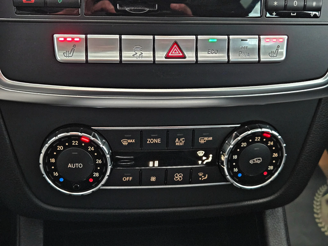 Mercedes-Benz ML 350 ! AMG/GERMANY/ПОДГРЕВ/MEMORY/PARK ASSYST/SIGN AS/L - автомобили, коли, обяви за нови и употребявани 11