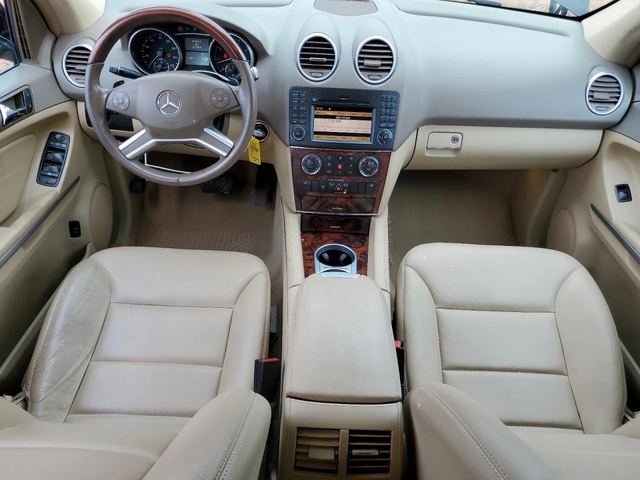 Mercedes-Benz ML 350 4MATIC / 3.5 V6 / Кожа / Панорама / ПОДГРЕВ / - автомобили, коли, обяви за нови и употребявани 7