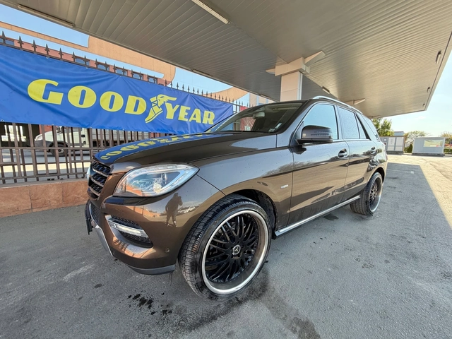 Mercedes-Benz ML 350 AMG* Sport* Кожа* Камера - автомобили, коли, обяви за нови и употребявани 1