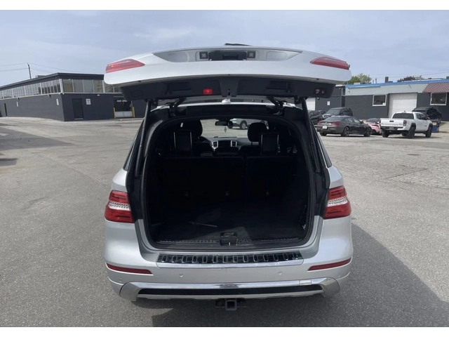 Mercedes-Benz ML 350 D/AMG/360 CAMERA/BLIND SPOT/НА ПРУЖИНИ/CARFAX - автомобили, коли, обяви за нови и употребявани 4