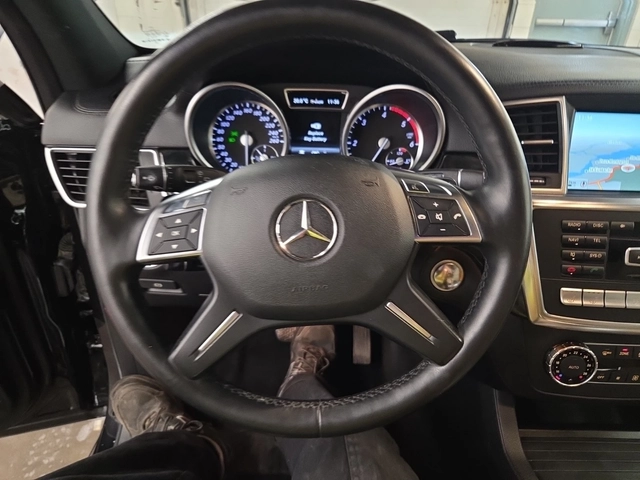 Mercedes-Benz ML 350 AMG * ОБДУХВАНЕ * H&K * КАМЕРА * ПАНОРАМА * CARFAX - автомобили, коли, обяви за нови и употребявани 6