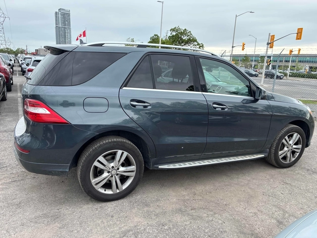 Mercedes-Benz ML 350 D * 360 КАМЕРА * НА ПРУЖИНИ * 2015 * CARFAX * - автомобили, коли, обяви за нови и употребявани 2