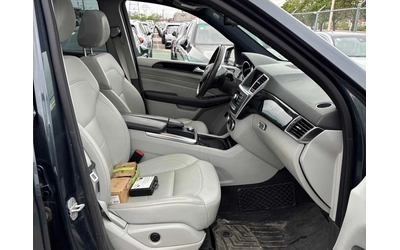 Mercedes-Benz ML 350 D * 360 КАМЕРА * НА ПРУЖИНИ * 2015 * CARFAX * - автомобили, коли, обяви за нови и употребявани 9