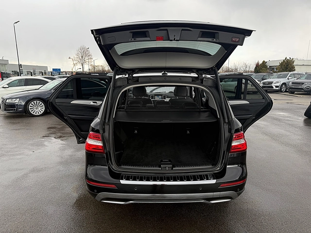 Mercedes-Benz ML 350 AMG OPTIK-PANORAMA-DISTRONIK-МЪРТВА ТОЧКА-ПОДГРЯВА - автомобили, коли, обяви за нови и употребявани 14
