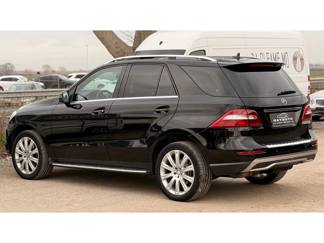 Mercedes-Benz ML 350 BlueTEC= 4Matic= Sport= 3xTV= Distronic= Camera= - автомобили, коли, обяви за нови и употребявани 6