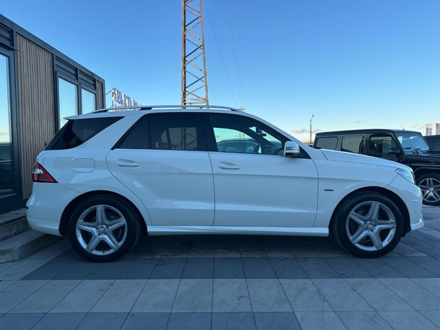 Mercedes-Benz ML 350 * AMG LINE* СЕРВИЗНА ИСТОРИЯ* - автомобили, коли, обяви за нови и употребявани 6