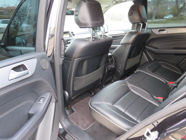 Mercedes-Benz ML 350 * AMG-PACK DISTRONIC+ РЕГИСТРИРАН* - автомобили, коли, обяви за нови и употребявани 9