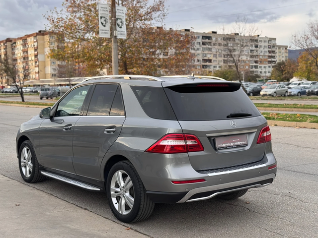 Mercedes-Benz ML 500 4MATIC Sport* Обслужен* ПЕРФЕКТЕН - автомобили, коли, обяви за нови и употребявани 2