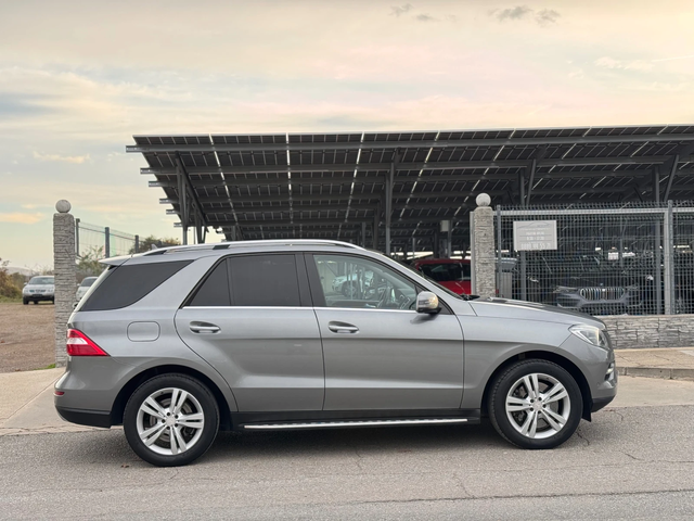 Mercedes-Benz ML 500 4MATIC Sport* Обслужен* ПЕРФЕКТЕН - автомобили, коли, обяви за нови и употребявани 7