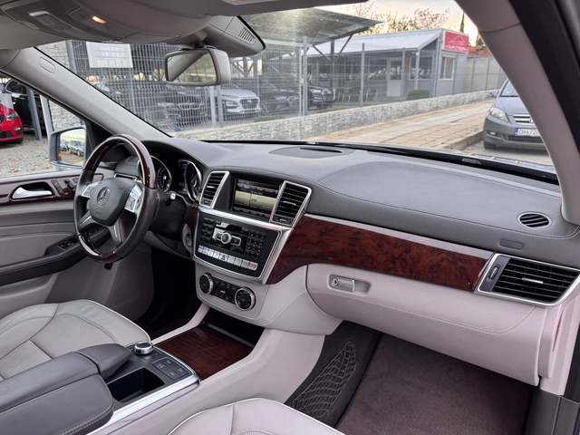 Mercedes-Benz ML 500 4MATIC Sport* Обслужен* ПЕРФЕКТЕН - автомобили, коли, обяви за нови и употребявани 9