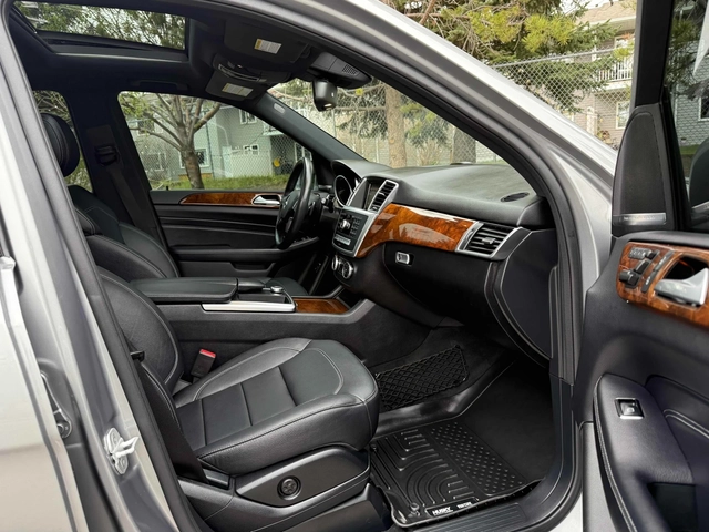 Mercedes-Benz ML 350 BlueTEC * 55, 118km. * ПАНОРАМА * CARFAX - автомобили, коли, обяви за нови и употребявани 12