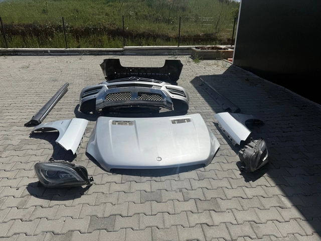 Mercedes-Benz ML - автомобили, коли, обяви за нови и употребявани 0