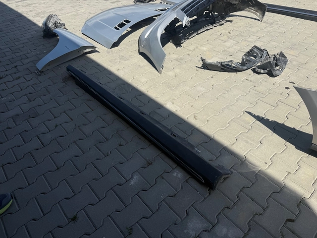 Mercedes-Benz ML - автомобили, коли, обяви за нови и употребявани 7