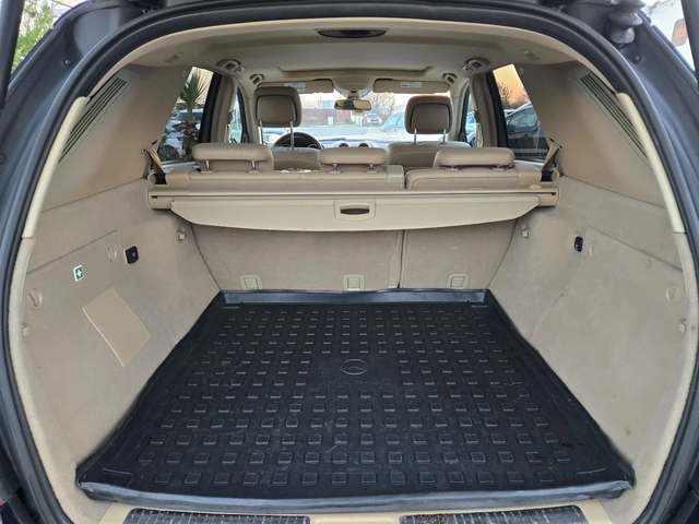 Mercedes-Benz ML 550 5.5i-388кс= AMG LINE= 4MATIC= KEYLESS= ШИБЕДАХ - автомобили, коли, обяви за нови и употребявани 9