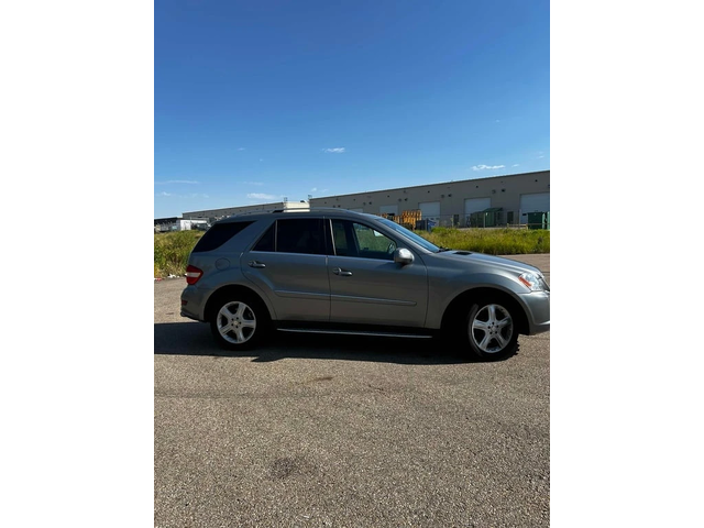 Mercedes-Benz ML 550 * CARFAX * ЦЕНА ДО БГ - автомобили, коли, обяви за нови и употребявани 1