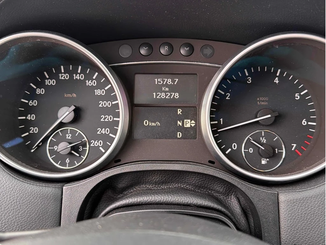 Mercedes-Benz ML 550 * CARFAX * ЦЕНА ДО БГ - автомобили, коли, обяви за нови и употребявани 7