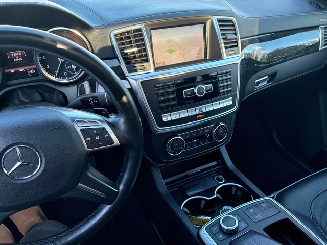 Mercedes-Benz ML 550 * CARFAX * ЦЕНА ДО БГ - автомобили, коли, обяви за нови и употребявани 8