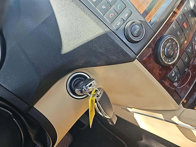 Mercedes-Benz ML 550 4MATIC* 5.5 388* ТОП СЪСТОЯНИЕ* - автомобили, коли, обяви за нови и употребявани 8