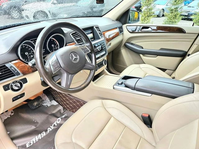 Mercedes-Benz ML 550 FULL AMG PACK TOP ПАНОРАМЕН ЛЮК ЛИЗИНГ 100% - автомобили, коли, обяви за нови и употребявани 9