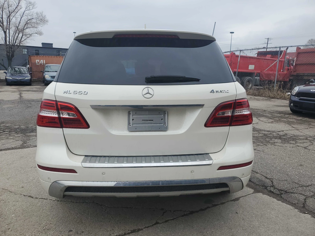 Mercedes-Benz ML 550 AMG PK/360/ПАНО/ПОДГРЕВ/М.ТОЧКА/ОБДУХ/ - автомобили, коли, обяви за нови и употребявани 4