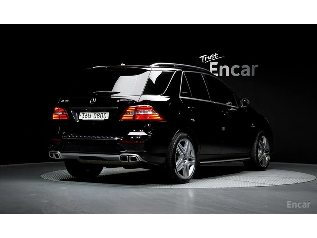 Mercedes-Benz ML 63 AMG HARMAN/KARDON* ПОДГРЕВ* ОБДУХВАНЕ* ПАНО* 3X TV - автомобили, коли, обяви за нови и употребявани 3