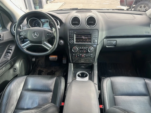 Mercedes-Benz ML 63 AMG 4MATIC* КОжа* Подгрев* Обдухване* Кейлес* Blind Sp - автомобили, коли, обяви за нови и употребявани 13