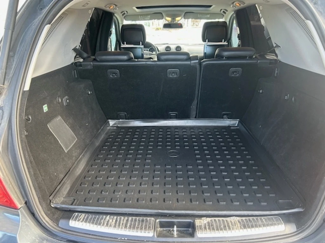 Mercedes-Benz ML 63 AMG 4MATIC* КОжа* Подгрев* Обдухване* Кейлес* Blind Sp - автомобили, коли, обяви за нови и употребявани 9