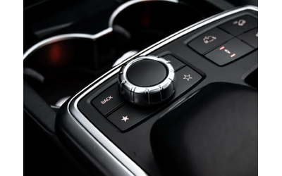 Mercedes-Benz ML 63 AMG AMG| NAV| PANOROOF| B.SPOT| LOADED| - автомобили, коли, обяви за нови и употребявани 14