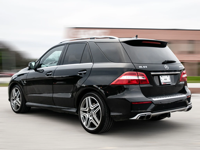 Mercedes-Benz ML 63 AMG AMG| NAV| PANOROOF| B.SPOT| LOADED| - автомобили, коли, обяви за нови и употребявани 3