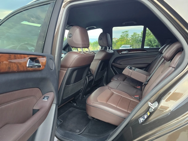 Mercedes-Benz ML * AMG Edition * Key less GO * Distronic * Camera * - автомобили, коли, обяви за нови и употребявани 11