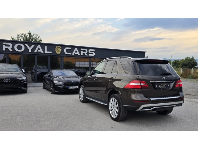 Mercedes-Benz ML * AMG Edition * Key less GO * Distronic * Camera * - автомобили, коли, обяви за нови и употребявани 6