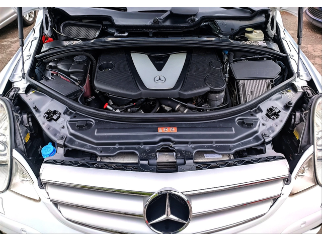 Mercedes-Benz R 320 AMG/6+1 - автомобили, коли, обяви за нови и употребявани 7