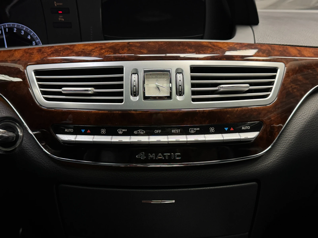 Mercedes-Benz S 500 4Matic Harmon/Kardon* Pano* Подгрев - автомобили, коли, обяви за нови и употребявани 11