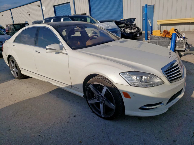 Mercedes-Benz S 550 ОБДУХВАНЕ* KEYLESS* H/K* ПАНО* РЕАЛНИ КМ - автомобили, коли, обяви за нови и употребявани 3