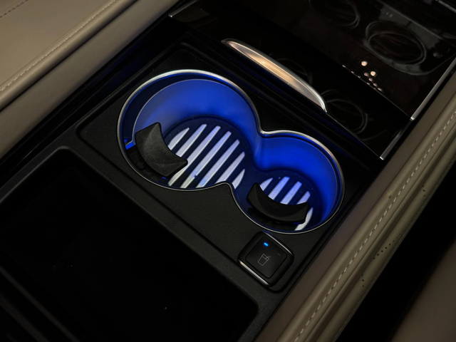 Mercedes-Benz S 560 MAYBACH 4Matic* 3xTV* Burm* 360* - автомобили, коли, обяви за нови и употребявани 11