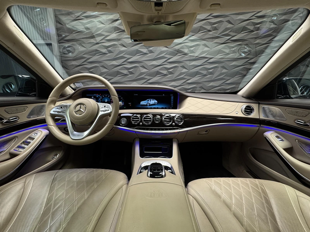 Mercedes-Benz S 560 MAYBACH 4Matic* 3xTV* Burm* 360* - автомобили, коли, обяви за нови и употребявани 4