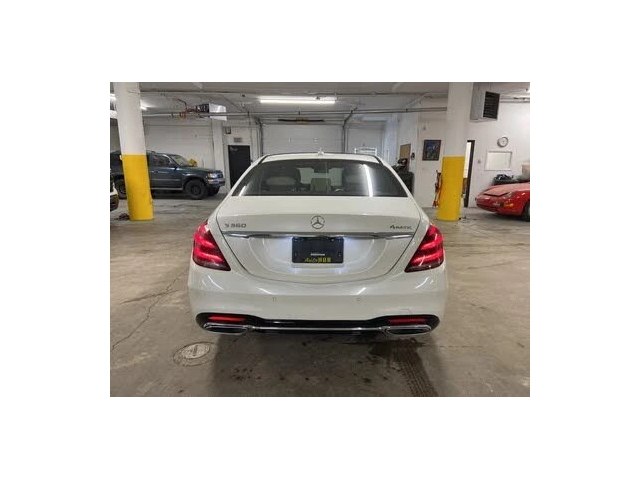 Mercedes-Benz S 560 AMG Line * HeadUp * AвтоКредит * (ЦЕНА ДО БГ) - автомобили, коли, обяви за нови и употребявани 4