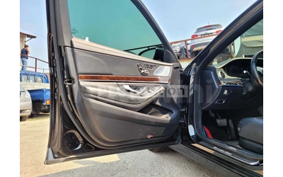 Mercedes-Benz S 560 - автомобили, коли, обяви за нови и употребявани 16