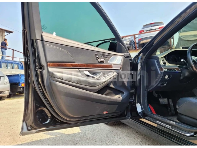 Mercedes-Benz S 560 - автомобили, коли, обяви за нови и употребявани 16