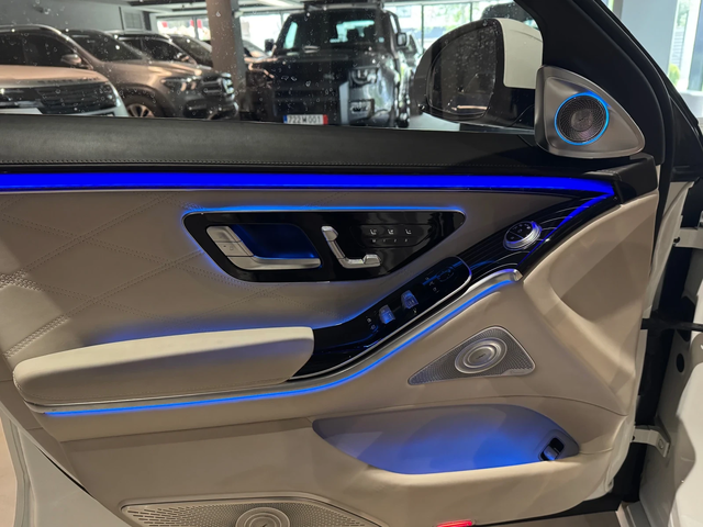 Mercedes-Benz S 580 Maybach - автомобили, коли, обяви за нови и употребявани 5