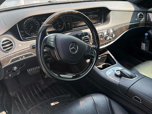 Mercedes-Benz S 63 4.6L 8cyl AWD - автомобили, коли, обяви за нови и употребявани 4