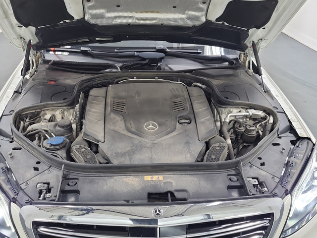 Mercedes-Benz S 63 4L 8cyl AWD - автомобили, коли, обяви за нови и употребявани 15